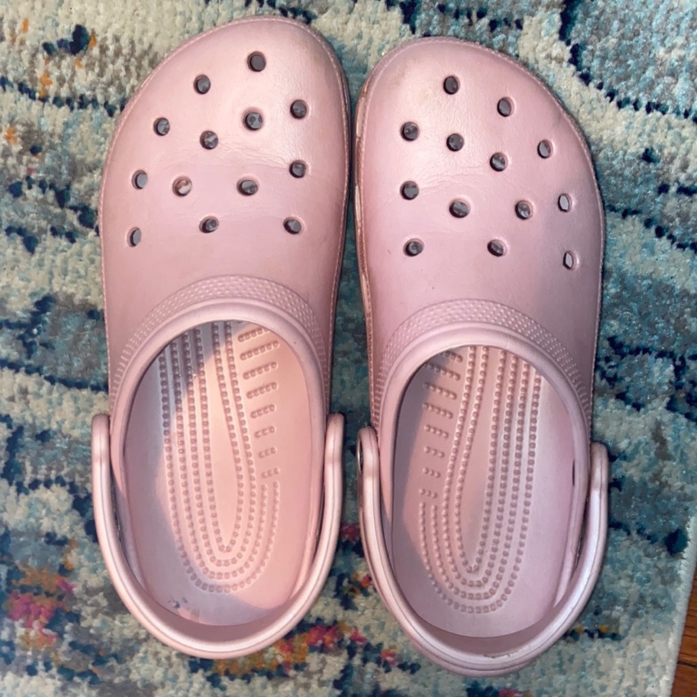 Pink Cros size 10 in woman’s